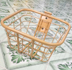 Giỏ xe điện đen, hồng, vàng