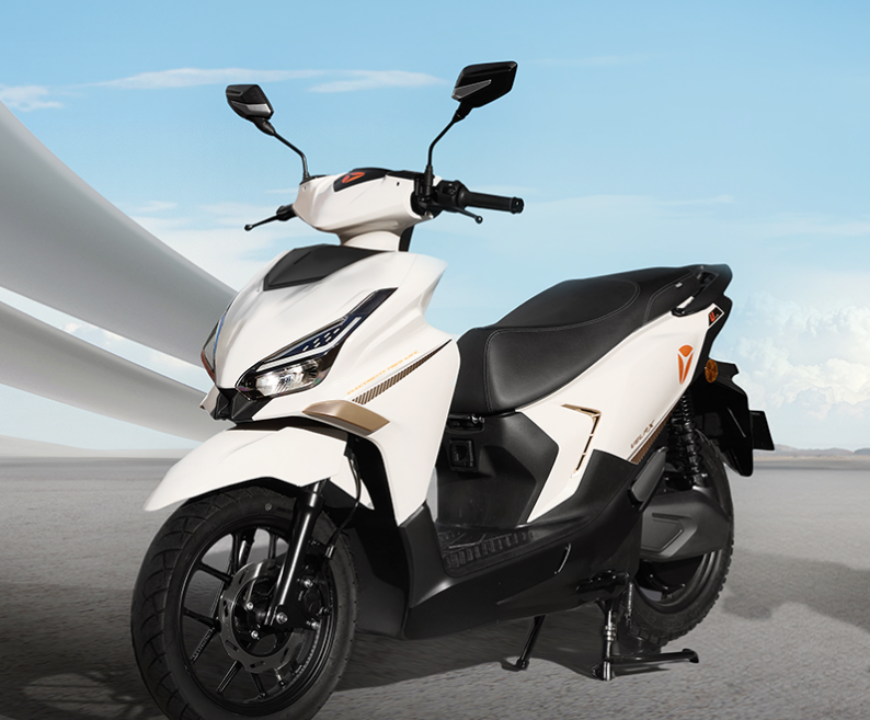 Xe máy điện YADEA Velax – 64km/h, Pin LFP, Quãng đường 80km, Công nghệ thông minh